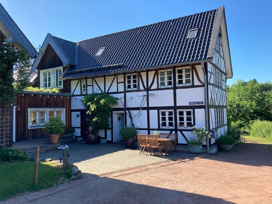 Fachwerkhaus Am Waldesrand Vila Solingen Exterior foto